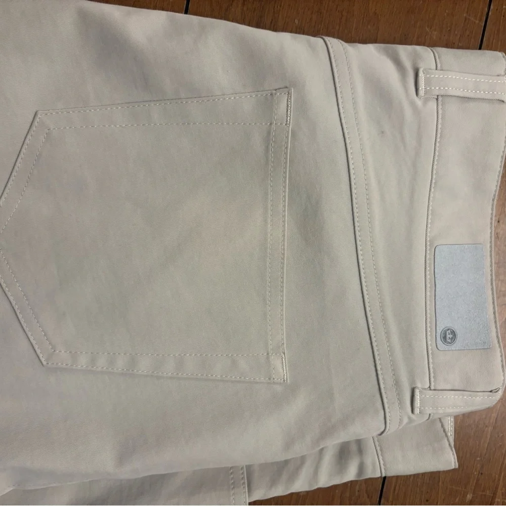 Peter Millar Beige Classic Chino Pants EB66
